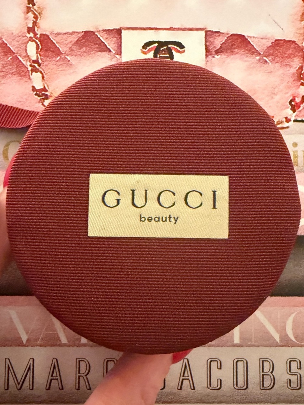 Gucci Beauty Round Compact Case in Burgundy with Gold Logo NWOT